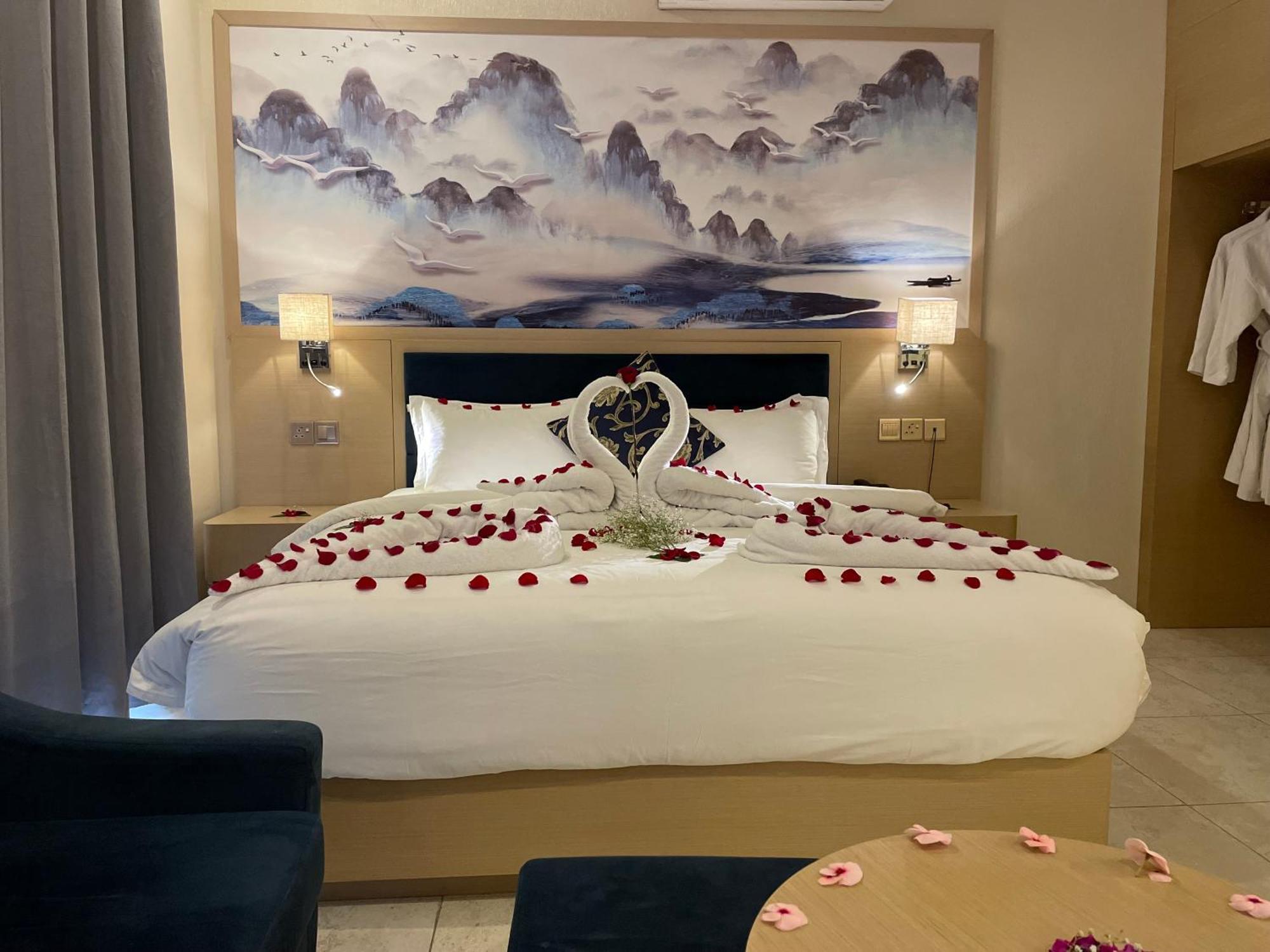 Season Inn Hotel Barka Eksteriør bilde